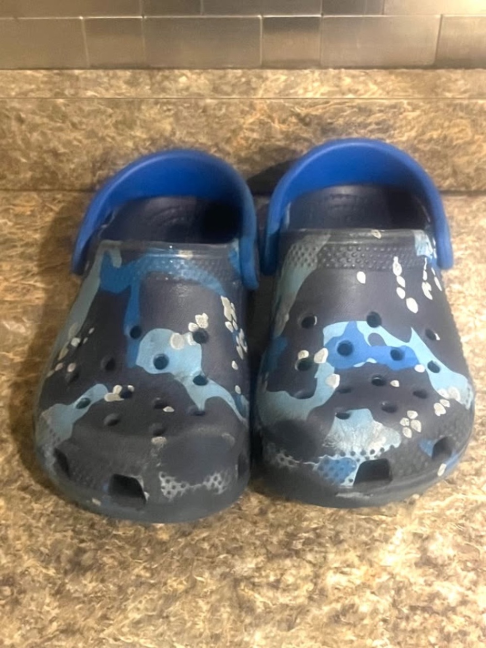 Crocs Kids Classic Camo Clogs Size 8